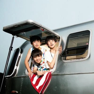 TFBOYS (The Fighting Boys)快樂環島