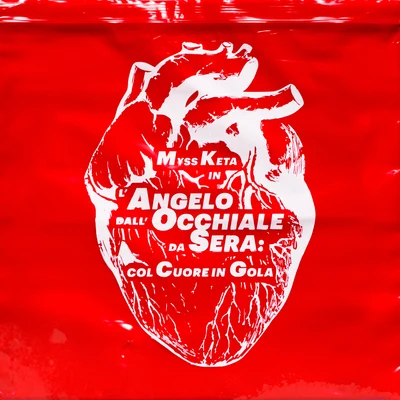 M¥SS KETAL'ANGELO DALL'OCCHIALE DA SERA: COL CUORE IN GOLA