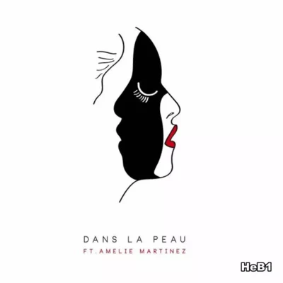 Amelie MartinezDans La Peau