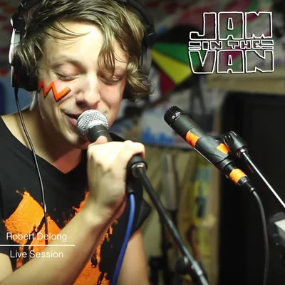 Robert DelongJam in the Van - Robert Delong (Live Session, Venice, CA, 2013)