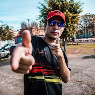 DJ DS/MC LevinDesça Dai Seu Corno