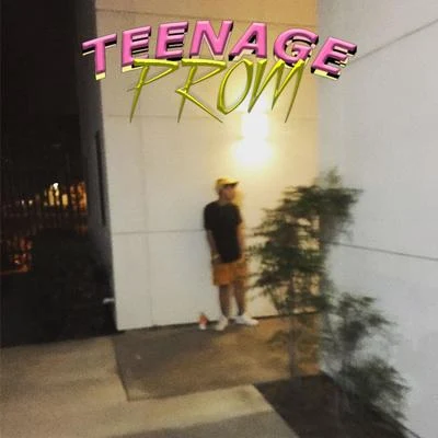 Blonde/Charli TaftTeenage Prom