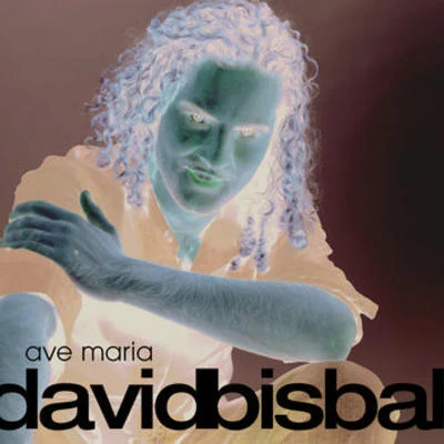 Tini StoesselDavid BisbalAve María