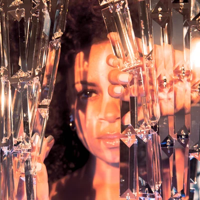 AlunaGeorge/Peking DukChampagne Eyes