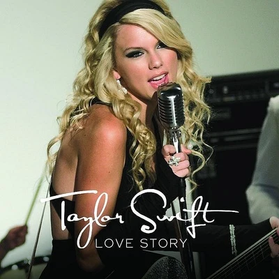 Taylor SwiftPhoebe BridgersLove Story