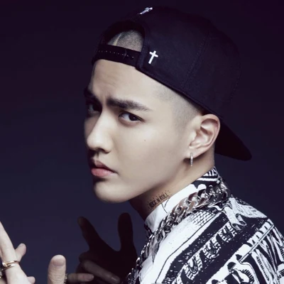 吳亦凡 (Kris Wu)JULY