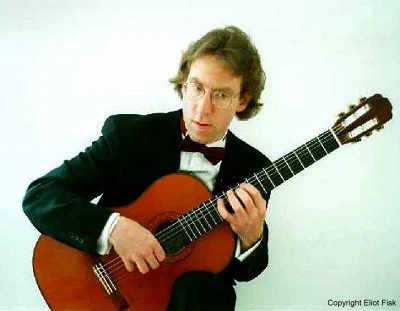 Eliot FiskPaganini: 24 Caprices arranged for Guitar