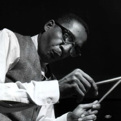 Milt Jackson'Round Midnight.