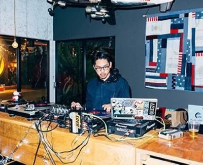 TOSHIKI HAYASHI (%C)/一十三十一Manhattan Records® presents CITY HIP POP MIX mixed by TOSHIKI HAYASHI(%C)