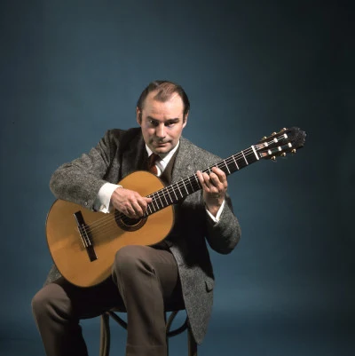 Julian Bream5 preludes:no. 3 in A minor