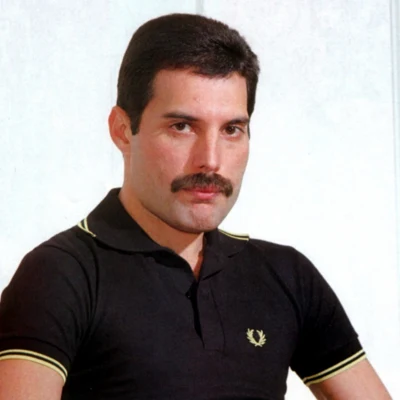 Freddie Mercuryliving on my own