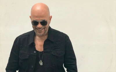 Pascal ObispoVariations sur le même "tumanques"