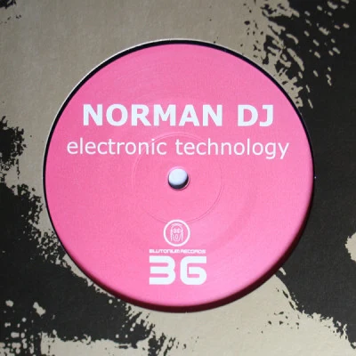 Norman DJelectronic technology (radio edit)